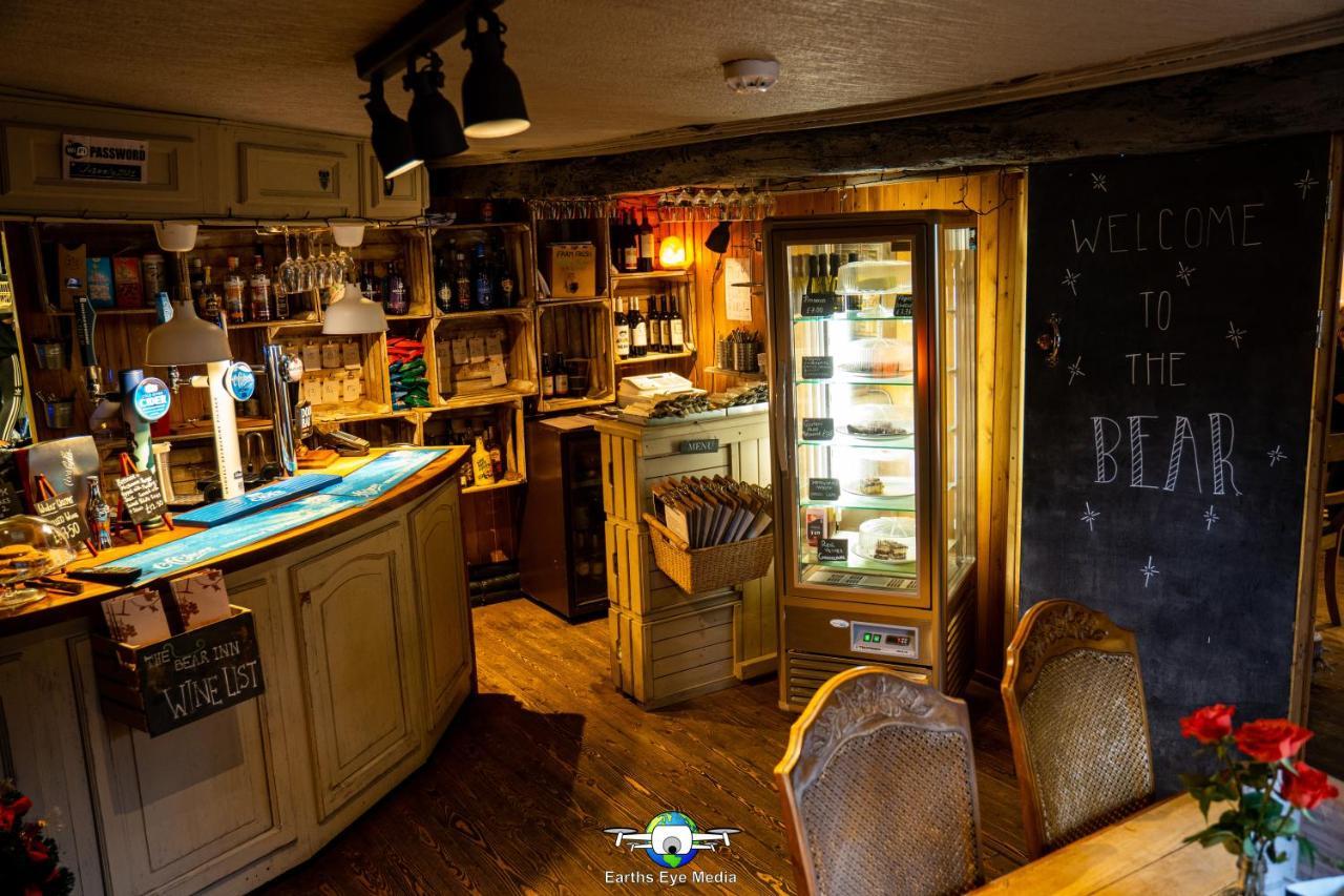 The Bear Inn Лландовери Экстерьер фото